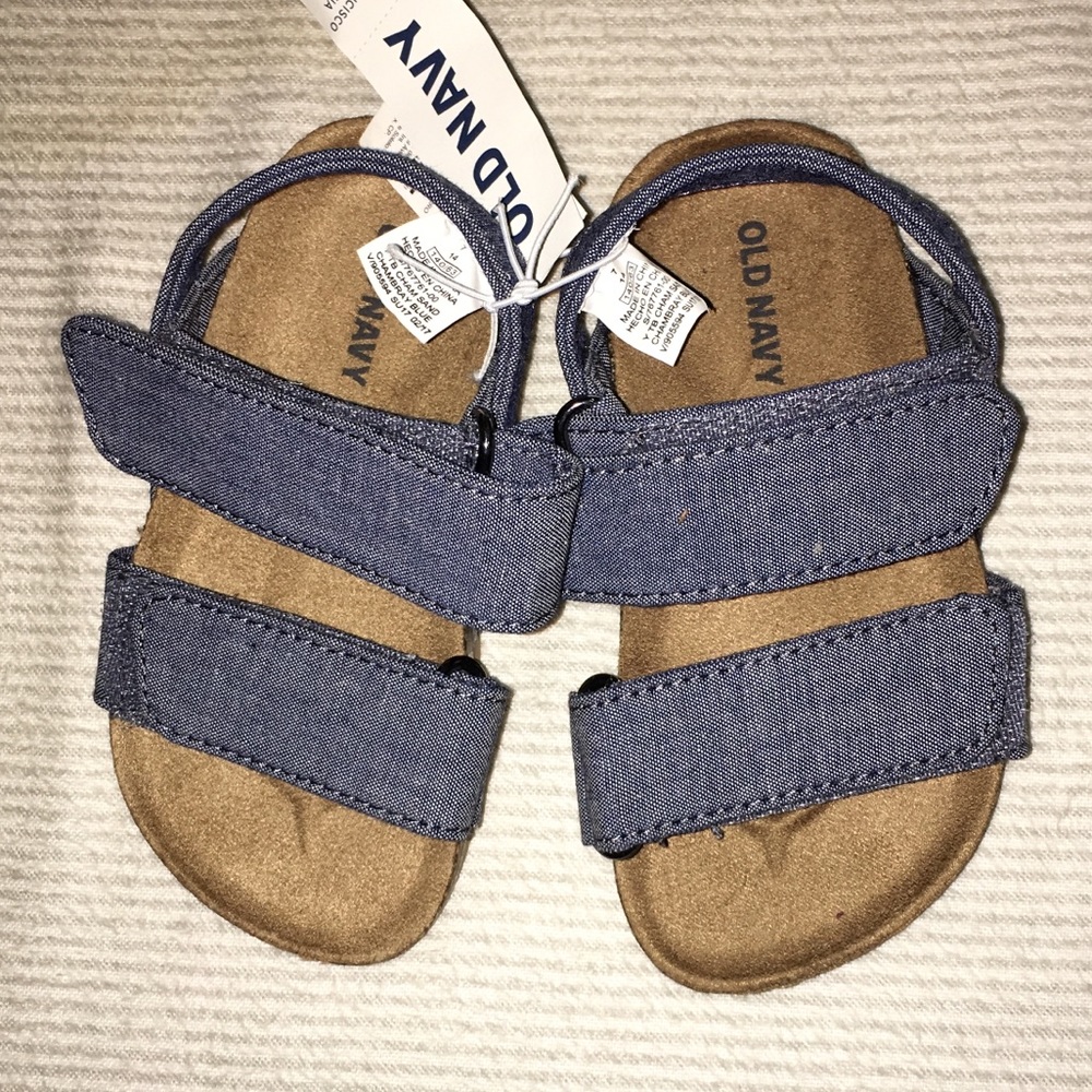 Unisex Old Navy Velcro Sandals
